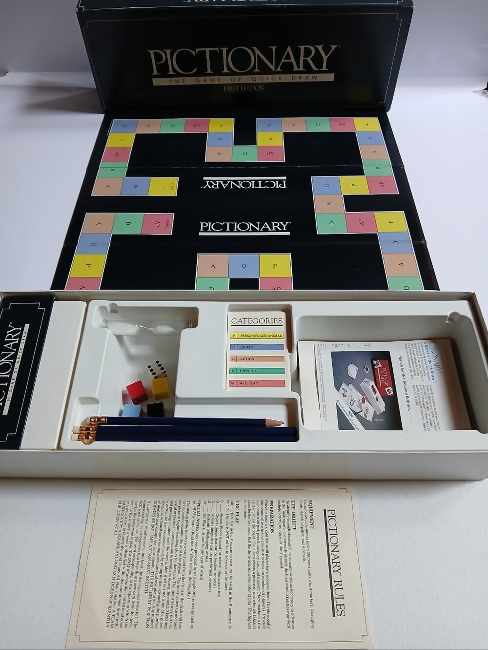 Pictionary First Edition Vintage 1985 Board Game Complete Hourglass Dice Cards